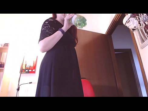 ❤️ ¡Una esclava sumisa a la que le encantan las bragas sucias y exuberantes se ve obligada a masturbarse después de ver este vídeo! ❤️ Putas en es.sexuria-net.ru ❌️